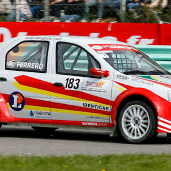 Vitre lat?rale arri?re Makrolon Renault Clio 5 