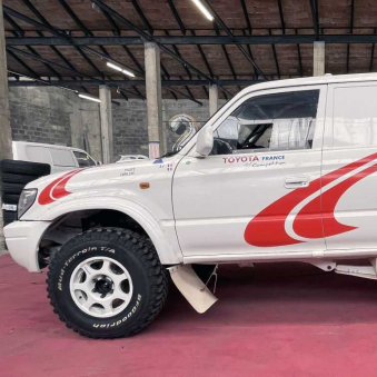 Vitre avant Makrolon Toyota Land Cruier KZJ  